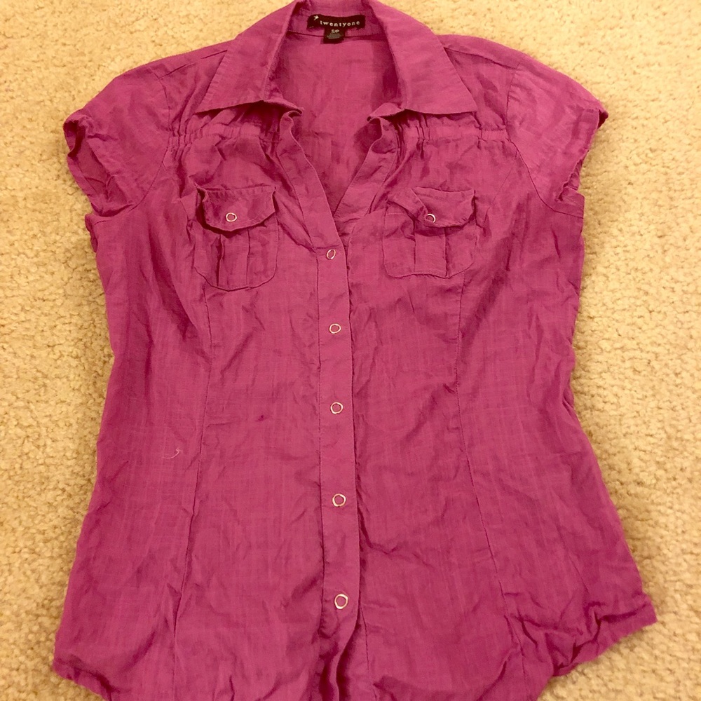 Magenta button down short sleeve shirt